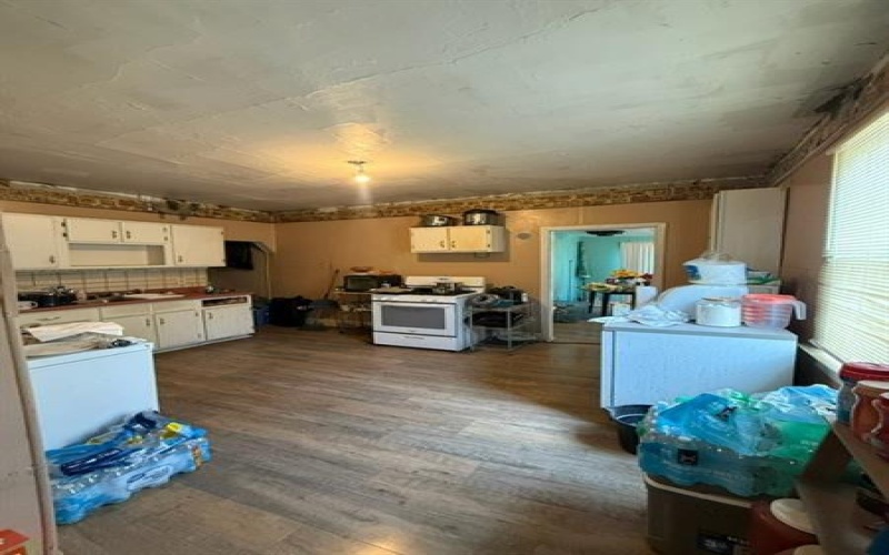 1102 Oakland Ave, Charleroi, 15022, 3 Bedrooms Bedrooms, ,2 BathroomsBathrooms,Residential,For Sale,Oakland Ave,1766746