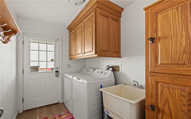 185 Dutch Glory Road, Amity, 15311, 2 Bedrooms Bedrooms, 8 Rooms Rooms,3 BathroomsBathrooms,Residential,For Sale,Dutch Glory Road,1765158