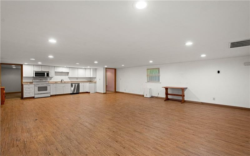 185 Dutch Glory Road, Amity, 15311, 2 Bedrooms Bedrooms, 8 Rooms Rooms,3 BathroomsBathrooms,Residential,For Sale,Dutch Glory Road,1765158