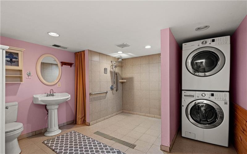 185 Dutch Glory Road, Amity, 15311, 2 Bedrooms Bedrooms, 8 Rooms Rooms,3 BathroomsBathrooms,Residential,For Sale,Dutch Glory Road,1765158