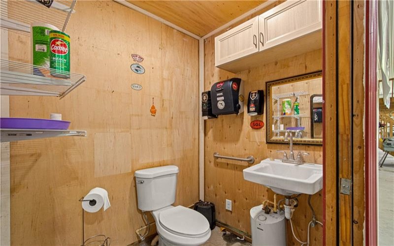 185 Dutch Glory Road, Amity, 15311, 2 Bedrooms Bedrooms, 8 Rooms Rooms,3 BathroomsBathrooms,Residential,For Sale,Dutch Glory Road,1765158