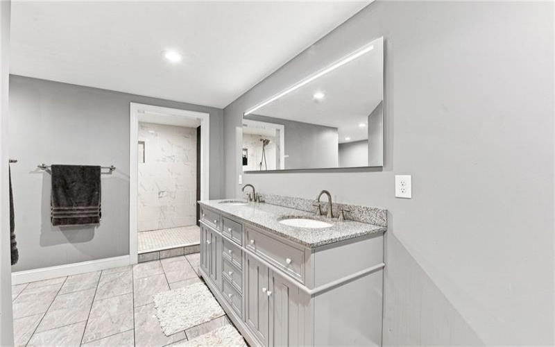 2084 Boquet Road, Jeannette, 15644, 4 Bedrooms Bedrooms, 11 Rooms Rooms,4.1 BathroomsBathrooms,Residential,For Sale,Boquet Road,1768102