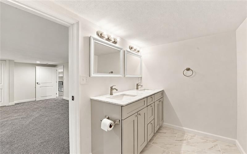 2084 Boquet Road, Jeannette, 15644, 4 Bedrooms Bedrooms, 11 Rooms Rooms,4.1 BathroomsBathrooms,Residential,For Sale,Boquet Road,1768102