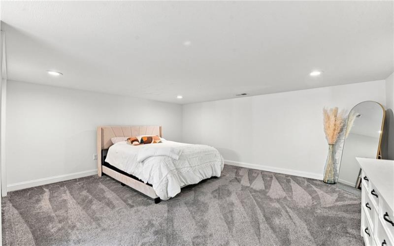 2084 Boquet Road, Jeannette, 15644, 4 Bedrooms Bedrooms, 11 Rooms Rooms,4.1 BathroomsBathrooms,Residential,For Sale,Boquet Road,1768102