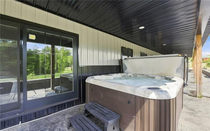 2084 Boquet Road, Jeannette, 15644, 4 Bedrooms Bedrooms, 11 Rooms Rooms,4.1 BathroomsBathrooms,Residential,For Sale,Boquet Road,1768102