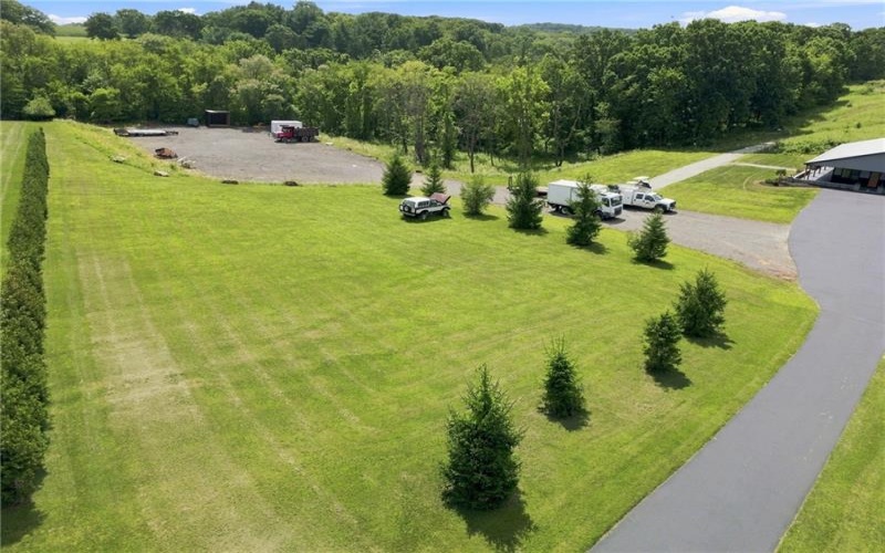 2084 Boquet Road, Jeannette, 15644, 4 Bedrooms Bedrooms, 11 Rooms Rooms,4.1 BathroomsBathrooms,Residential,For Sale,Boquet Road,1768102