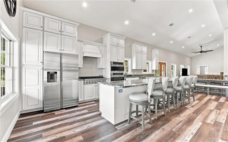 2084 Boquet Road, Jeannette, 15644, 4 Bedrooms Bedrooms, 11 Rooms Rooms,4.1 BathroomsBathrooms,Residential,For Sale,Boquet Road,1768102