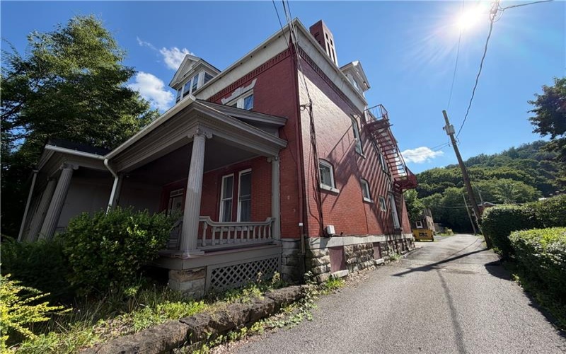 616 Napoleon Street, Johnstown, 15901, ,Multi-unit,For Sale,Napoleon Street,1768112