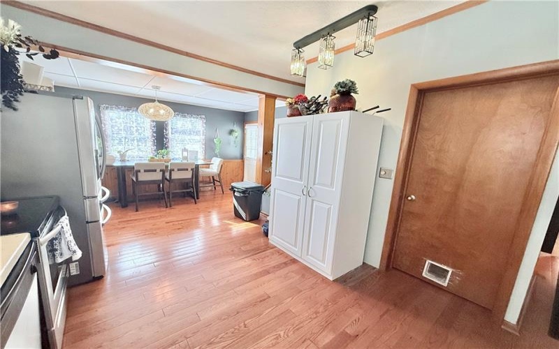404 9th St, Monongahela, 15063, 3 Bedrooms Bedrooms, 6 Rooms Rooms,3 BathroomsBathrooms,Residential,For Sale,9th St,1768116
