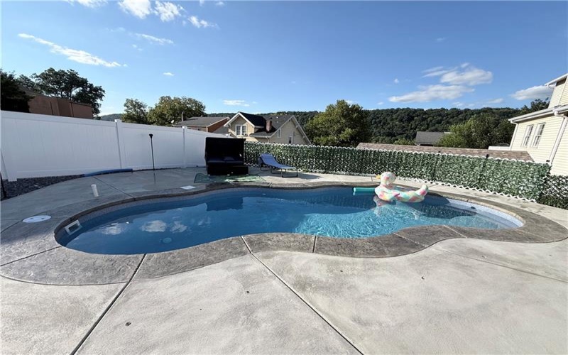 404 9th St, Monongahela, 15063, 3 Bedrooms Bedrooms, 6 Rooms Rooms,3 BathroomsBathrooms,Residential,For Sale,9th St,1768116