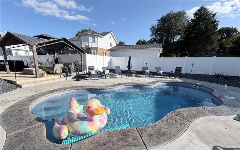 404 9th St, Monongahela, 15063, 3 Bedrooms Bedrooms, 6 Rooms Rooms,3 BathroomsBathrooms,Residential,For Sale,9th St,1768116
