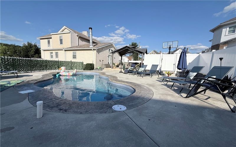 404 9th St, Monongahela, 15063, 3 Bedrooms Bedrooms, 6 Rooms Rooms,3 BathroomsBathrooms,Residential,For Sale,9th St,1768116