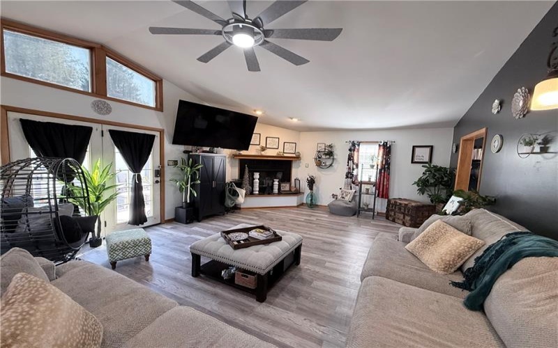 404 9th St, Monongahela, 15063, 3 Bedrooms Bedrooms, 6 Rooms Rooms,3 BathroomsBathrooms,Residential,For Sale,9th St,1768116