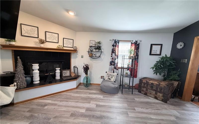 404 9th St, Monongahela, 15063, 3 Bedrooms Bedrooms, 6 Rooms Rooms,3 BathroomsBathrooms,Residential,For Sale,9th St,1768116