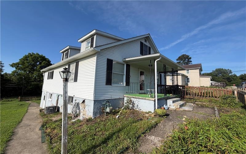710 Wellington Ave, La Belle, 15450, 3 Bedrooms Bedrooms, 8 Rooms Rooms,1 BathroomBathrooms,Residential,For Sale,Wellington Ave,1765204