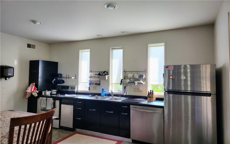 108 Market St, Ligonier, 15658, 3 Bedrooms Bedrooms, 4 Rooms Rooms,4.1 BathroomsBathrooms,Residential,For Sale,Market St,1765206