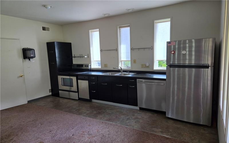 108 Market St, Ligonier, 15658, 3 Bedrooms Bedrooms, 4 Rooms Rooms,4.1 BathroomsBathrooms,Residential,For Sale,Market St,1765206