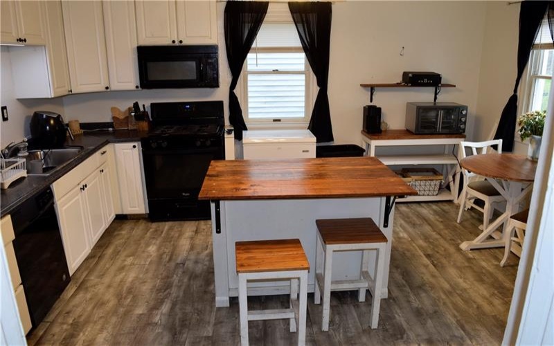 220 Mckee Ave, Monessen, 15062, 4 Bedrooms Bedrooms, 8 Rooms Rooms,2 BathroomsBathrooms,Residential,For Sale,Mckee Ave,1768134