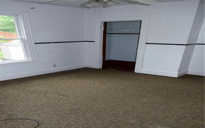 220 Mckee Ave, Monessen, 15062, 4 Bedrooms Bedrooms, 8 Rooms Rooms,2 BathroomsBathrooms,Residential,For Sale,Mckee Ave,1768134