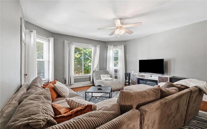 306 1st St, Jeannette, 15644, ,Multi-unit,For Sale,1st St,1766778