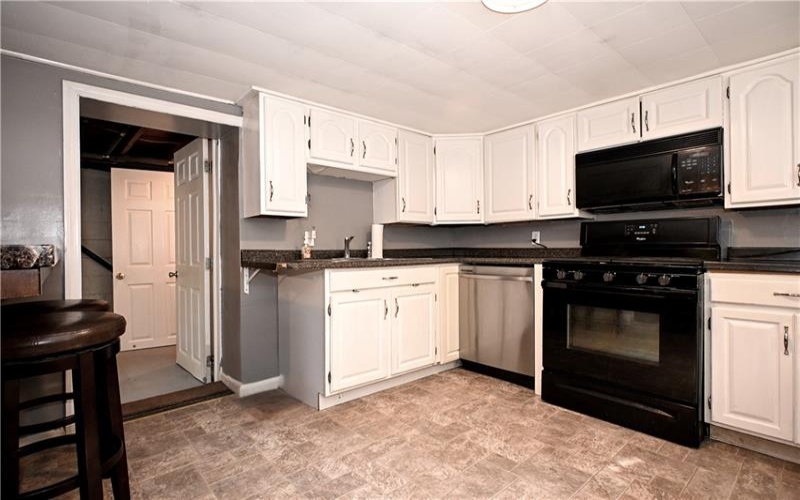 5765 Tyler Ave, Export, 15632, 2 Bedrooms Bedrooms, ,1.1 BathroomsBathrooms,Residential,For Sale,Tyler Ave,1765231