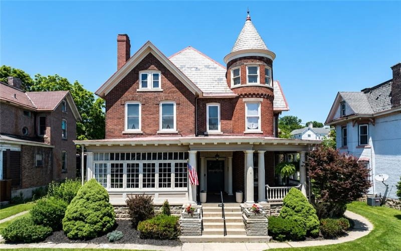 236 Pike Street, Canonsburg, 15317, 4 Bedrooms Bedrooms, 11 Rooms Rooms,3.2 BathroomsBathrooms,Residential,For Sale,Pike Street,1768166