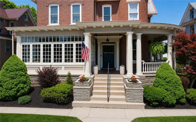 236 Pike Street, Canonsburg, 15317, 4 Bedrooms Bedrooms, 11 Rooms Rooms,3.2 BathroomsBathrooms,Residential,For Sale,Pike Street,1768166