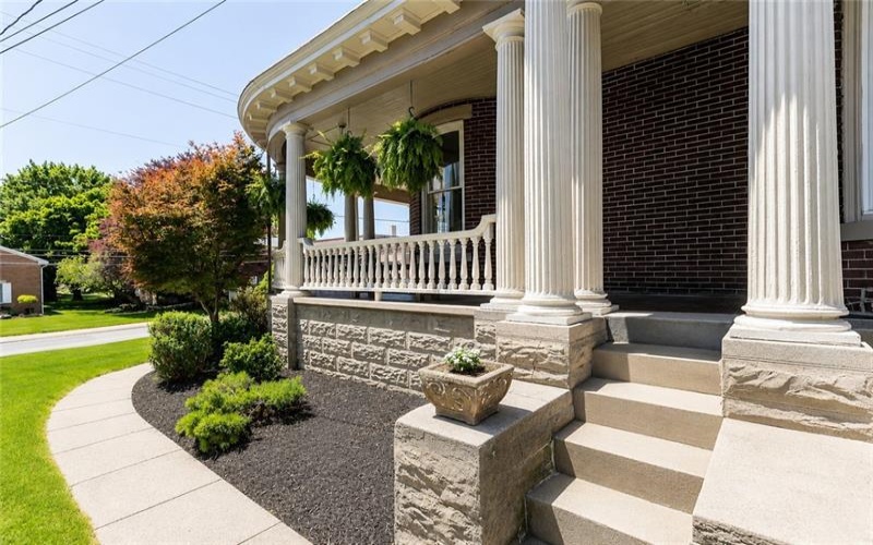 236 Pike Street, Canonsburg, 15317, 4 Bedrooms Bedrooms, 11 Rooms Rooms,3.2 BathroomsBathrooms,Residential,For Sale,Pike Street,1768166