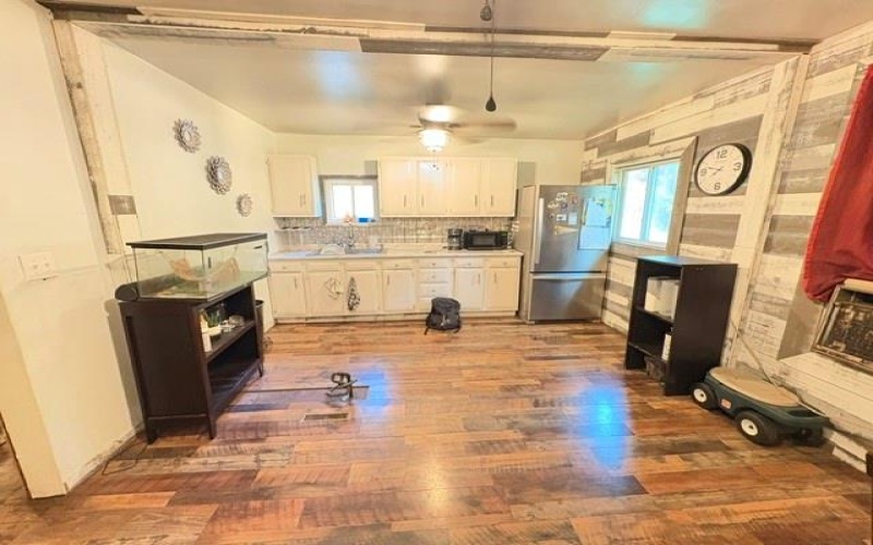 101 Fishpot Rd, Fredericktown, 15333, 1 Bedroom Bedrooms, ,1 BathroomBathrooms,Residential,For Sale,Fishpot Rd,1765232