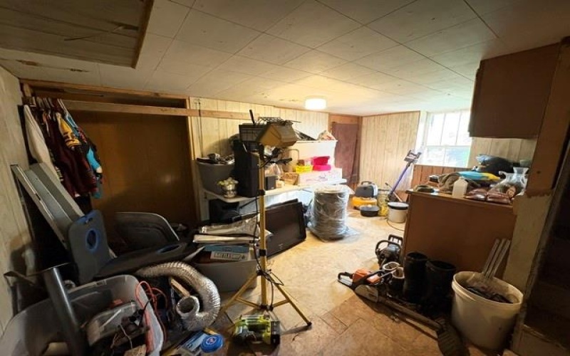 101 Fishpot Rd, Fredericktown, 15333, 1 Bedroom Bedrooms, ,1 BathroomBathrooms,Residential,For Sale,Fishpot Rd,1765232