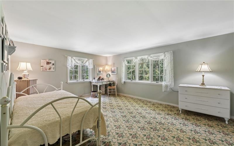 114 Sunrise Lane, Ligonier, 15658, 3 Bedrooms Bedrooms, 10 Rooms Rooms,3.1 BathroomsBathrooms,Residential,For Sale,Sunrise Lane,1765240