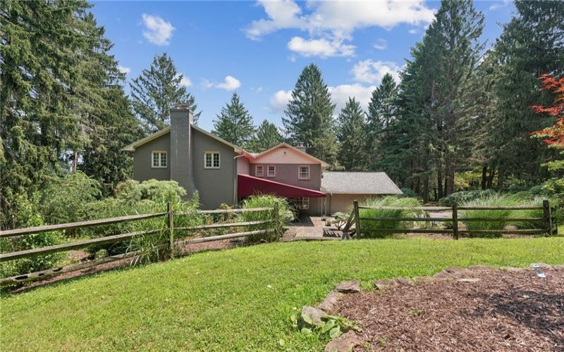 114 Sunrise Lane, Ligonier, 15658, 3 Bedrooms Bedrooms, 10 Rooms Rooms,3.1 BathroomsBathrooms,Residential,For Sale,Sunrise Lane,1765240