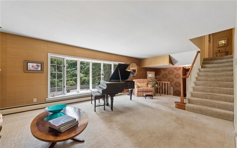 114 Sunrise Lane, Ligonier, 15658, 3 Bedrooms Bedrooms, 10 Rooms Rooms,3.1 BathroomsBathrooms,Residential,For Sale,Sunrise Lane,1765240