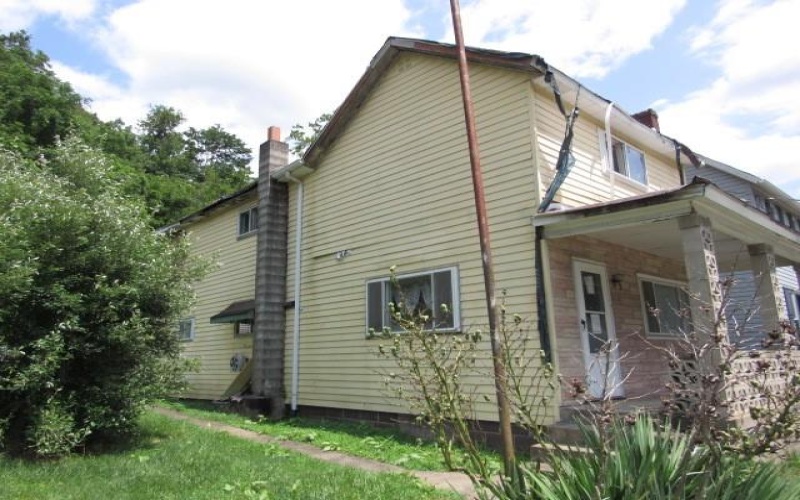 1025 Pike Run Drive, Coal Center, 15423, 3 Bedrooms Bedrooms, 6 Rooms Rooms,1 BathroomBathrooms,Residential,For Sale,Pike Run Drive,1766817