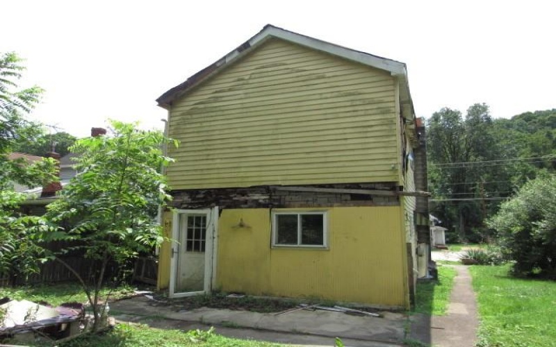 1025 Pike Run Drive, Coal Center, 15423, 3 Bedrooms Bedrooms, 6 Rooms Rooms,1 BathroomBathrooms,Residential,For Sale,Pike Run Drive,1766817