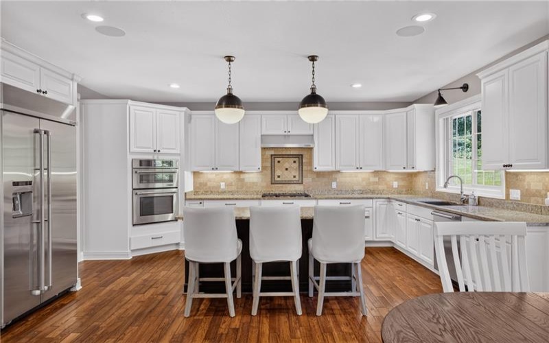 111 Whispering Heights Ln, Venetia, 15367, 4 Bedrooms Bedrooms, 12 Rooms Rooms,4.1 BathroomsBathrooms,Residential,For Sale,Whispering Heights Ln,1765245