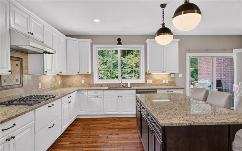 111 Whispering Heights Ln, Venetia, 15367, 4 Bedrooms Bedrooms, 12 Rooms Rooms,4.1 BathroomsBathrooms,Residential,For Sale,Whispering Heights Ln,1765245