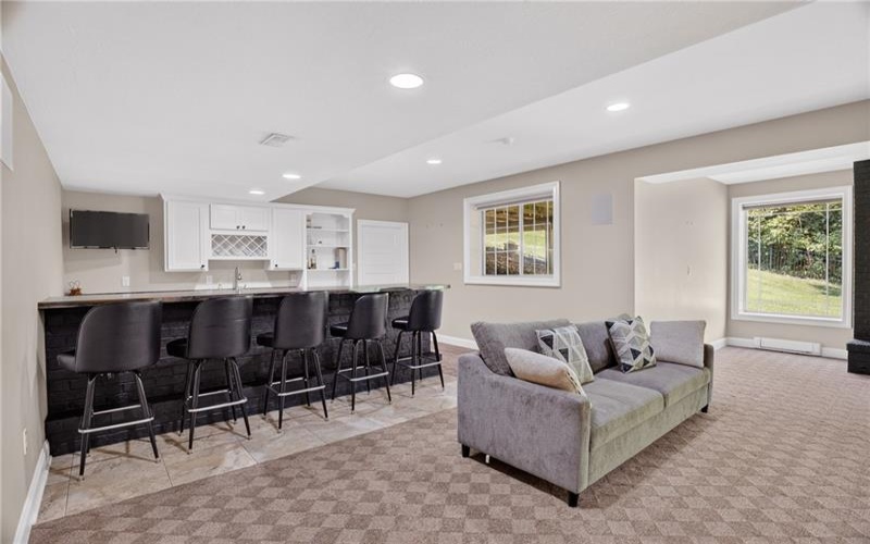 111 Whispering Heights Ln, Venetia, 15367, 4 Bedrooms Bedrooms, 12 Rooms Rooms,4.1 BathroomsBathrooms,Residential,For Sale,Whispering Heights Ln,1765245