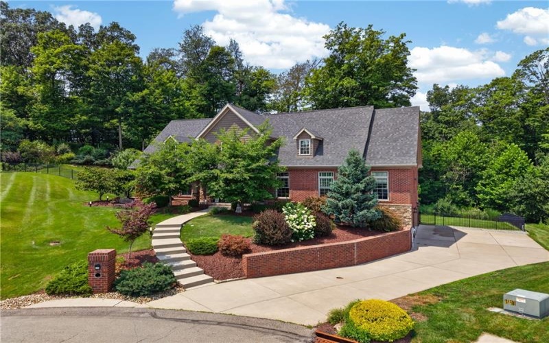 111 Whispering Heights Ln, Venetia, 15367, 4 Bedrooms Bedrooms, 12 Rooms Rooms,4.1 BathroomsBathrooms,Residential,For Sale,Whispering Heights Ln,1765245