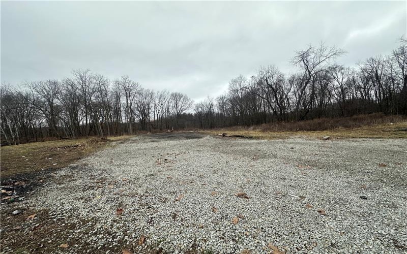 390 Snuff Ridge Road, New Salem, 15468, ,Commercial-industrial-business,For Sale,Snuff Ridge Road,1768188