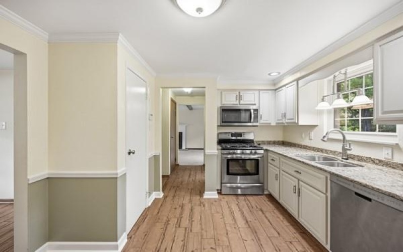 439 Manor Rd, Delmont, 15626, 4 Bedroom Bedrooms, 9 Room Rooms,2.2 BathroomBathrooms,Residential,For Sale,Manor Rd,1768191