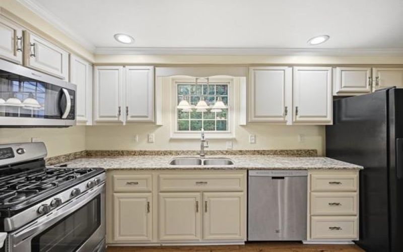 439 Manor Rd, Delmont, 15626, 4 Bedroom Bedrooms, 9 Room Rooms,2.2 BathroomBathrooms,Residential,For Sale,Manor Rd,1768191