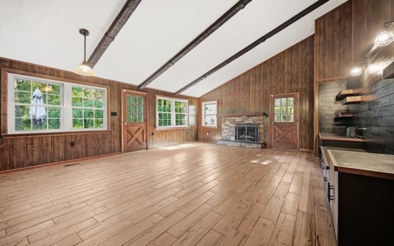 439 Manor Rd, Delmont, 15626, 4 Bedroom Bedrooms, 9 Room Rooms,2.2 BathroomBathrooms,Residential,For Sale,Manor Rd,1768191