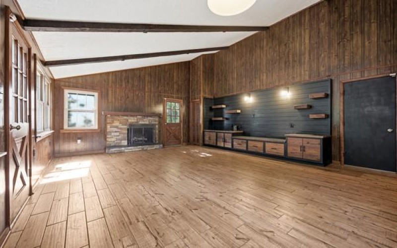439 Manor Rd, Delmont, 15626, 4 Bedroom Bedrooms, 9 Room Rooms,2.2 BathroomBathrooms,Residential,For Sale,Manor Rd,1768191