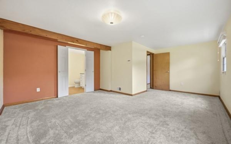439 Manor Rd, Delmont, 15626, 4 Bedroom Bedrooms, 9 Room Rooms,2.2 BathroomBathrooms,Residential,For Sale,Manor Rd,1768191