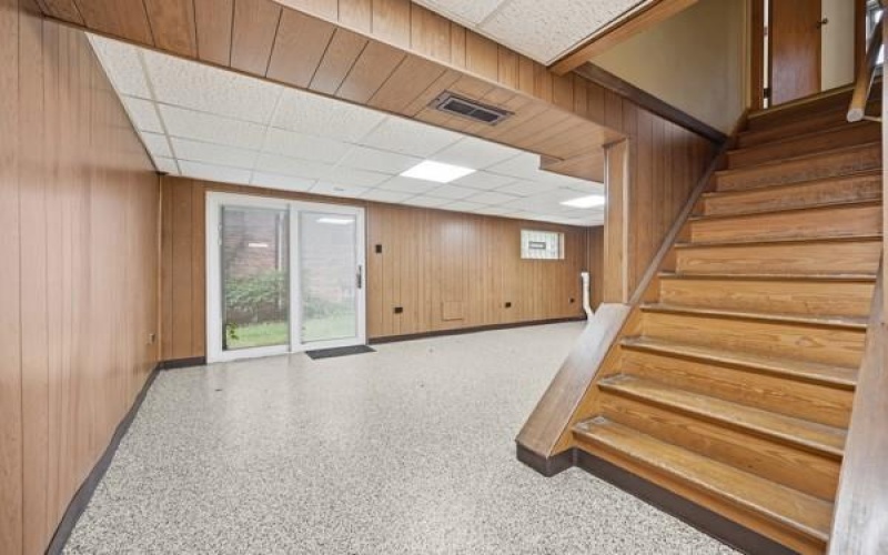 439 Manor Rd, Delmont, 15626, 4 Bedroom Bedrooms, 9 Room Rooms,2.2 BathroomBathrooms,Residential,For Sale,Manor Rd,1768191