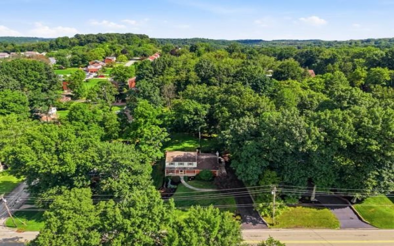 439 Manor Rd, Delmont, 15626, 4 Bedroom Bedrooms, 9 Room Rooms,2.2 BathroomBathrooms,Residential,For Sale,Manor Rd,1768191