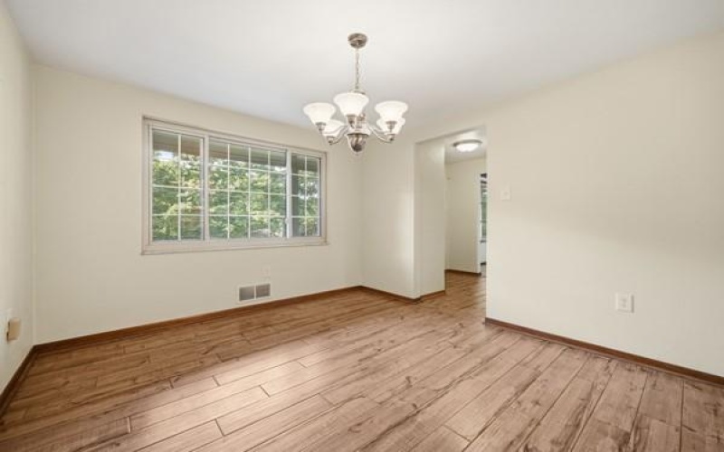439 Manor Rd, Delmont, 15626, 4 Bedroom Bedrooms, 9 Room Rooms,2.2 BathroomBathrooms,Residential,For Sale,Manor Rd,1768191