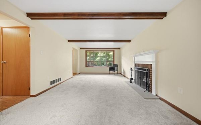 439 Manor Rd, Delmont, 15626, 4 Bedroom Bedrooms, 9 Room Rooms,2.2 BathroomBathrooms,Residential,For Sale,Manor Rd,1768191