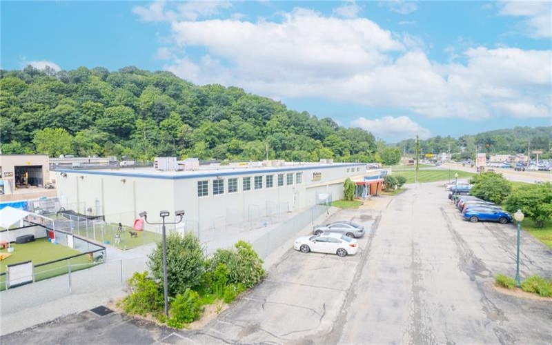 4603 William Penn Highway Suite 100, Murrysville, 15668, ,Commercial-industrial-business,For Sale,William Penn Highway Suite 100,1766847